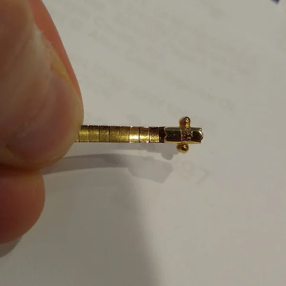 Emerald and diamond Omega bracelet, 14k yellow gold - Picture 7 of 13